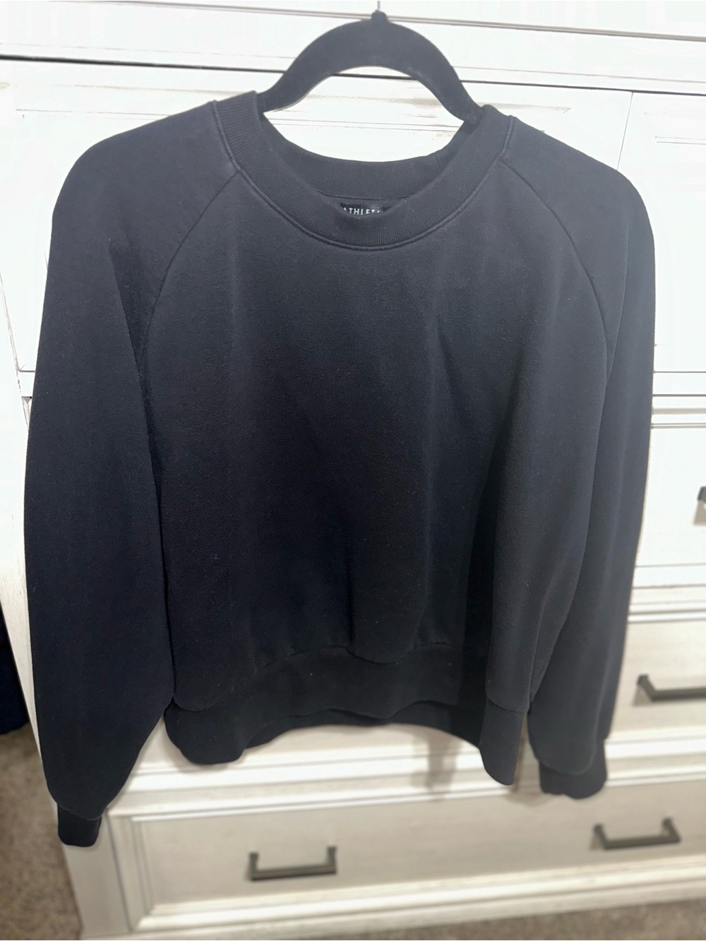 Athleta Black Pullover Cropped Sweatshirt Size Large